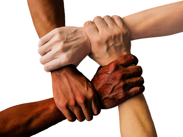 hands 1917895 640